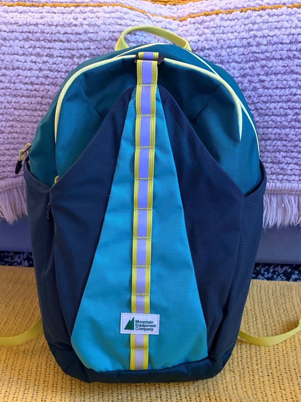 MEC Eyas Daypack - small backpack for kids or adults in borealis / alpine green